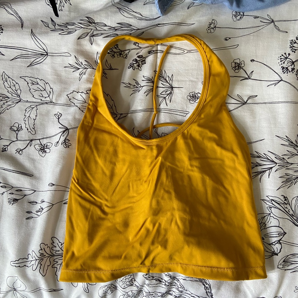 NWOT halara halter work out top